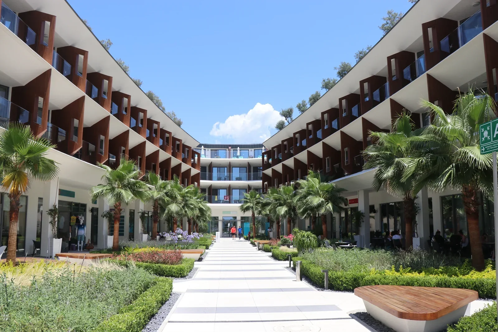 Liberty Fabay Hotel Tetikler Grup peyzaj ve bahçe düzenleme uygulaması